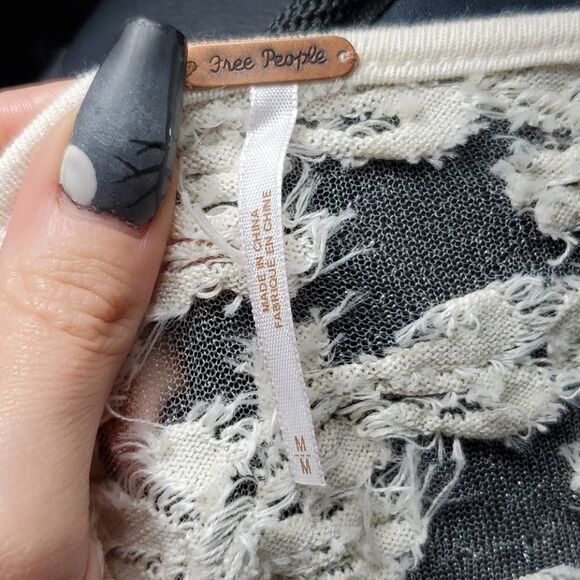 NWT Free People Lace Top size M - Picture 6 of 9